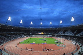 乐鱼娱乐app-切尔西VS狼队：蓝军战绩不稳，狼队降级阴云笼罩，切尔西 vs 狼队